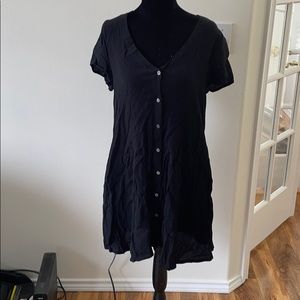 Black, button up, V-neck, flowy dress.